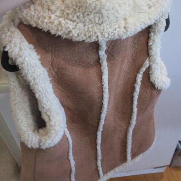 Big Chill Tan brown faux shearling sheepskin vest M  boho - Picture 4 of 4